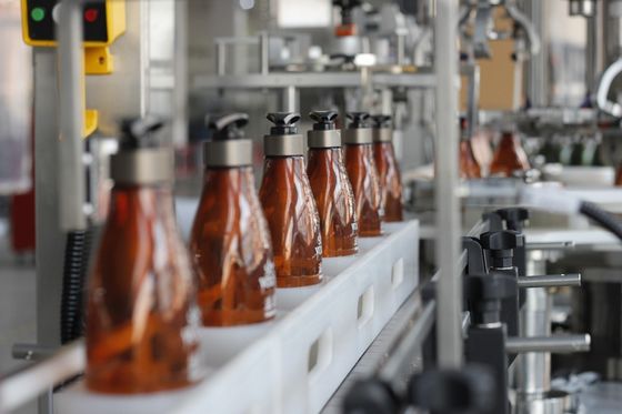 Υγρή καθαριστική πλαστική μηχανή κάλυψης μπουκαλιών