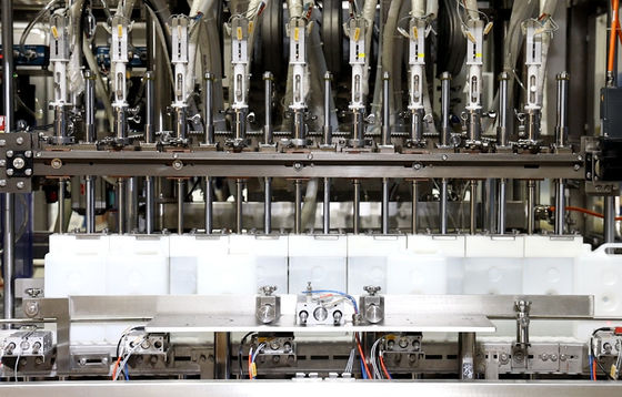 4000w υγρή μηχανή 12000bph, φαρμακευτικό αντιδραστήριο κάλυψης πλήρωσης αντιδραστηρίων που γεμίζει και γραμμή παραγωγής κάλυψης