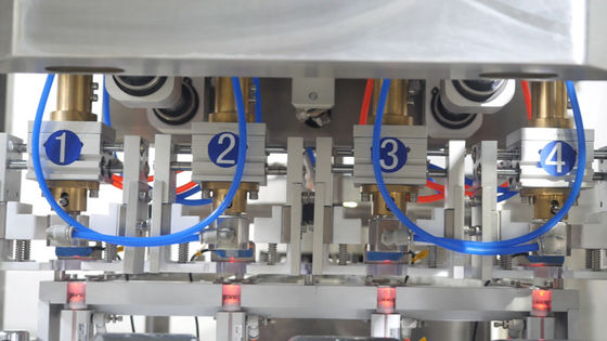 Τυποποιημένη 380V μηχανή κάλυψης πλήρωσης της κκπ για το λοσιόν