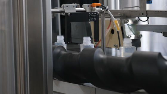Toner Εσωτερικό κάλυμμα και εξωτερικό κάλυμμα Όλα σε ένα μηχάνημα Περιστροφή Τύπου υψηλής ταχύτητας